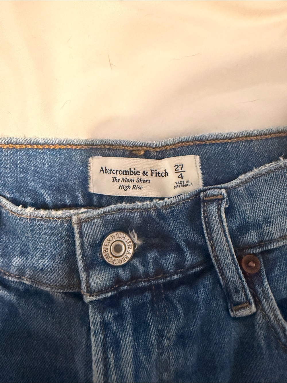 Abercrombie & Fitch Mom High-Rise Denim Shorts - Blue - Picture 2 of 5